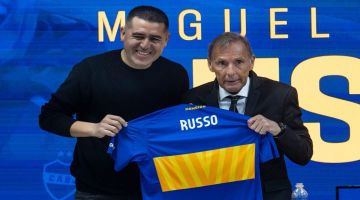 La postura de Juan Román Riquelme sobre la salud de Russo y su puesto como DT de Boca: “Le aclaró que…”