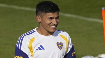 Leandro Lozano reveló cómo fue el llamado de Riquelme para llegar a Boca: “Estaba durmiendo la siesta”
