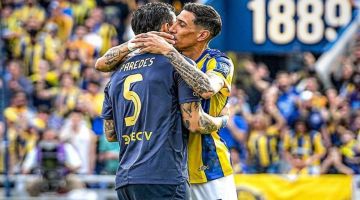Leandro Paredes sorprendió a Ángel Di María en su día libre en Boca