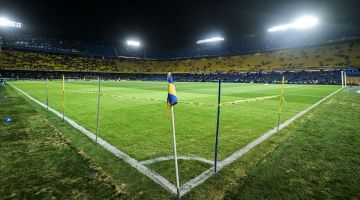 Los 3 estadios que Boca tiene como opción si se muda de La Bombonera por el estado del césped