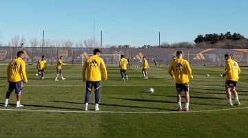 Los tres borrados en Boca: Úbeda no los usa y se entenan apartados del plantel