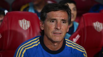 Marco Pellegrino pelea por un lugar en Boca y Úbeda no descarta ubicarlo como titular pronto