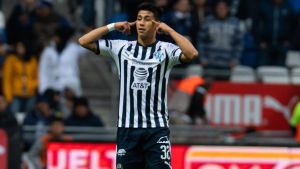 Maxi Meza sólo iría a Boca si pagan la clausula de rescisión