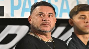 Mohamed lamentó que Riquelme no lo haya llamado para ser DT de Boca: “Ya va a llegar”