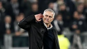 Mourinho pudo haber dirigido a Boca Juniors por ofrecimiento de Burdisso