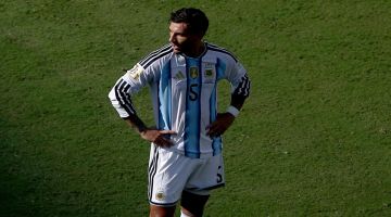 No se vio: la sanción del árbitro a Leandro Paredes tras su pelea con Gavi y Eric García