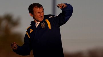 No solo para el amistoso: Arruabarrena planea importantes cambios en la defensa de Boca
