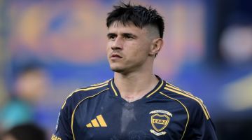 No solo Paredes: Adam Bareiro está en la prelista de su selección y puede ir al Mundial