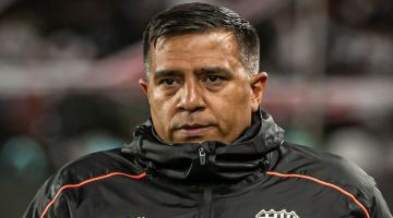 Polémica con el DT de Barcelona de Ecuador antes del partido ante Boca: “No puedo permitir esto”