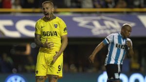 Racing le ganó 2-1 a Boca en un partido repleto de polémicas