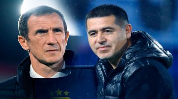 Riquelme y Arruabarrena hablaron en el avión a Paraguay: el DT le hizo dos pedidos y el presidente respondió