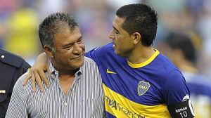 Si Riquelme se postula puede ser presidente de cualquier club