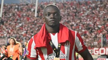 Sorpresa total: ¿Boca va de nuevo por Edwuin Cetré?