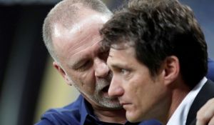 Tenso cruce que protagonizaron Gustavo y el DT de Cruzeiro