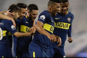 Tres jugadores de Boca pasaron el día con una famosa banda musical